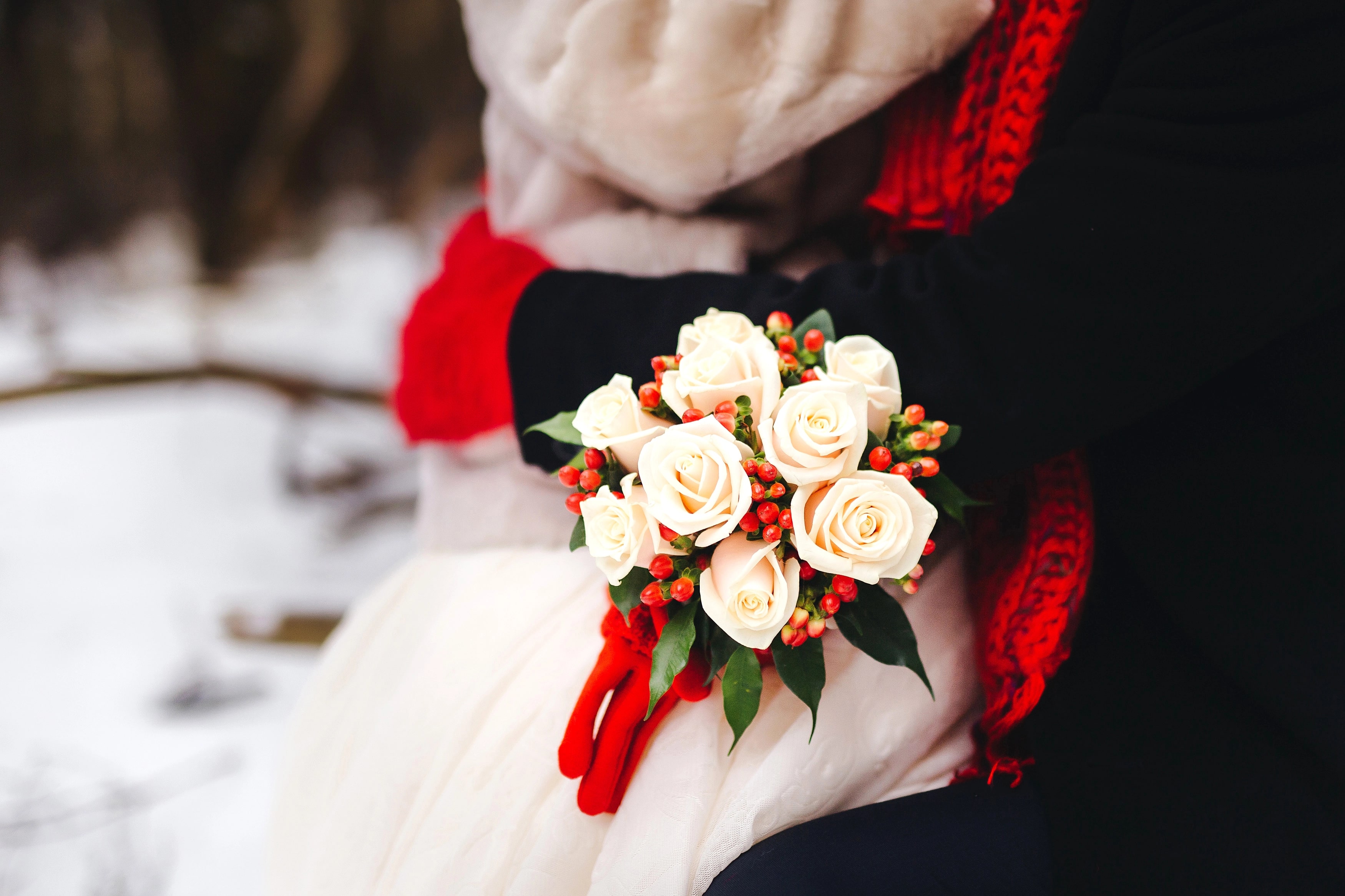 How to Select the Perfect Flowers for a Winter Wedding